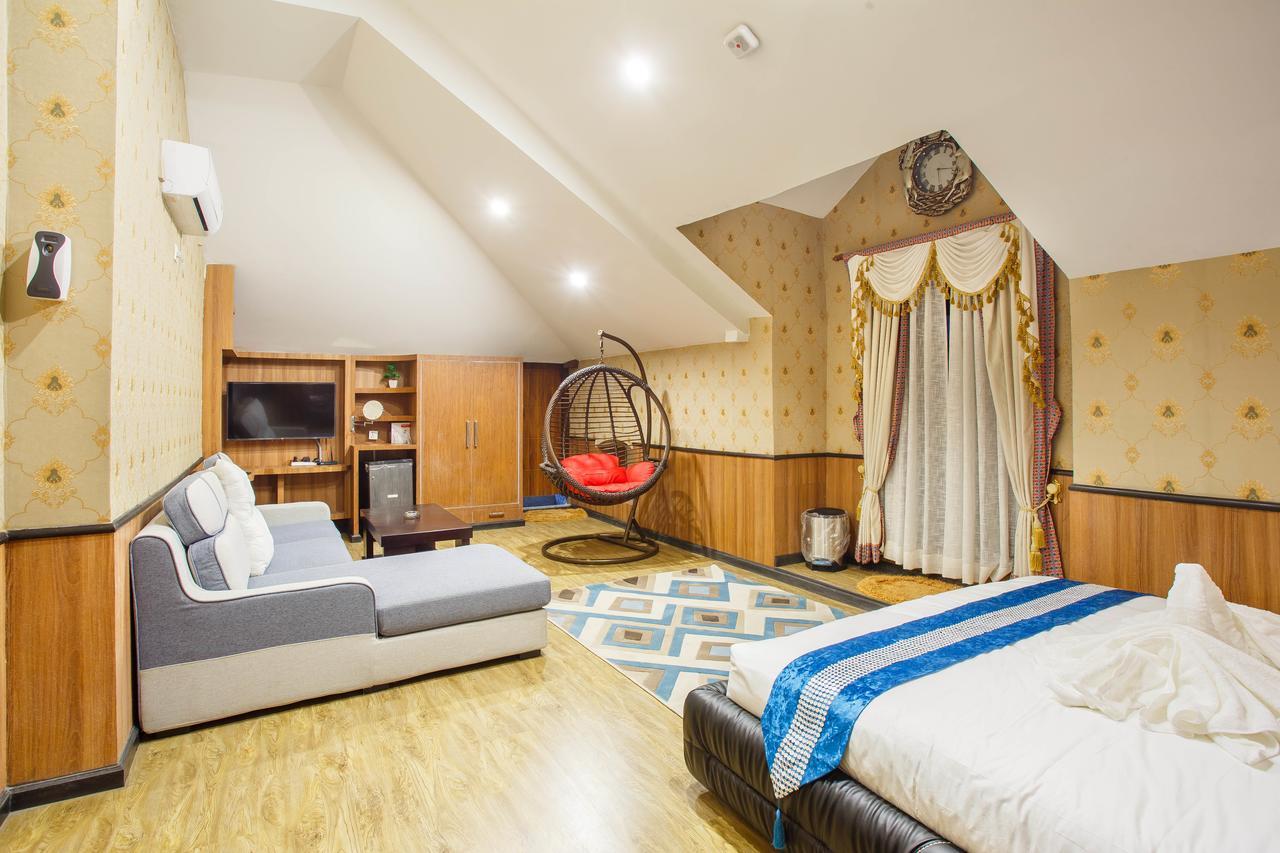 รอยัล เอ็มไพร์ บูทิก โฮเต็ล Hotel กาฐมาณฑุ ภายนอก รูปภาพ