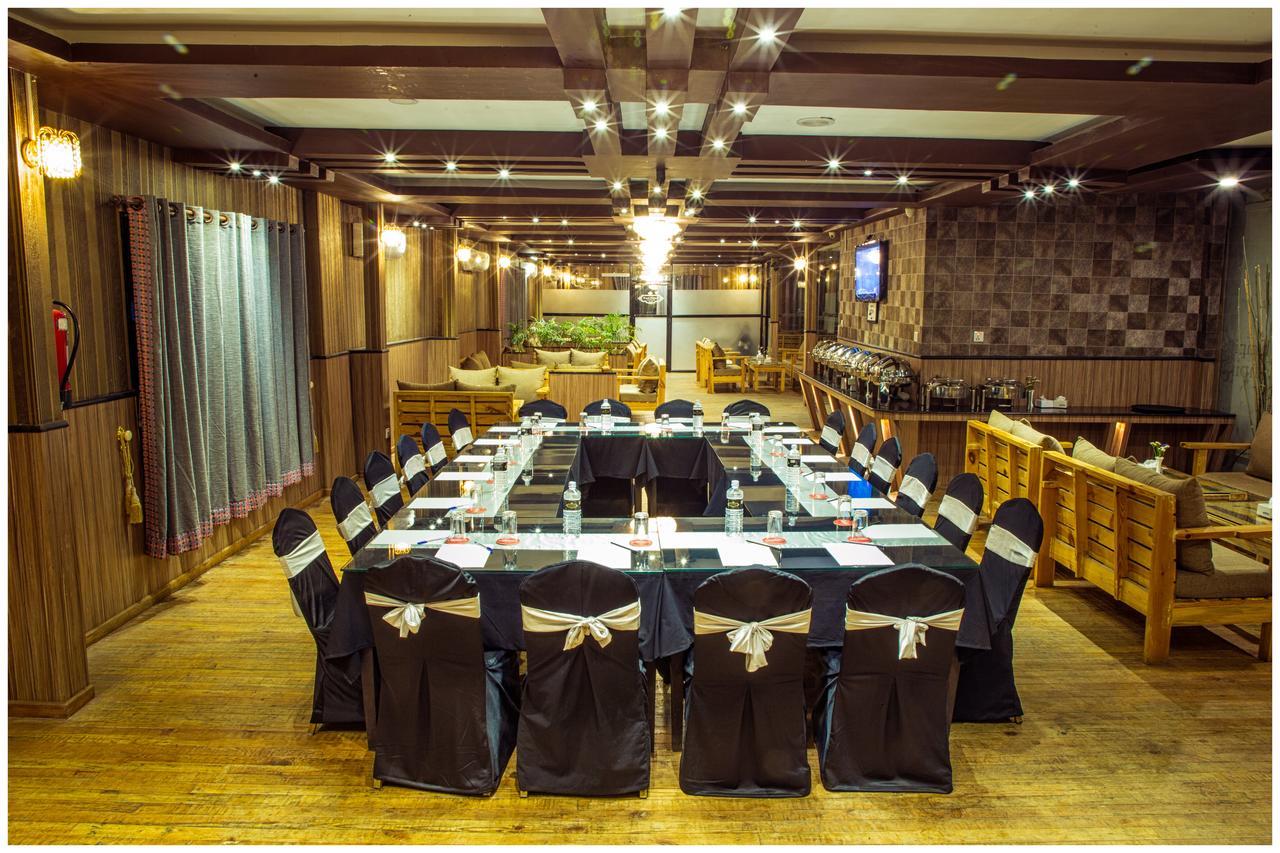รอยัล เอ็มไพร์ บูทิก โฮเต็ล Hotel กาฐมาณฑุ ภายนอก รูปภาพ