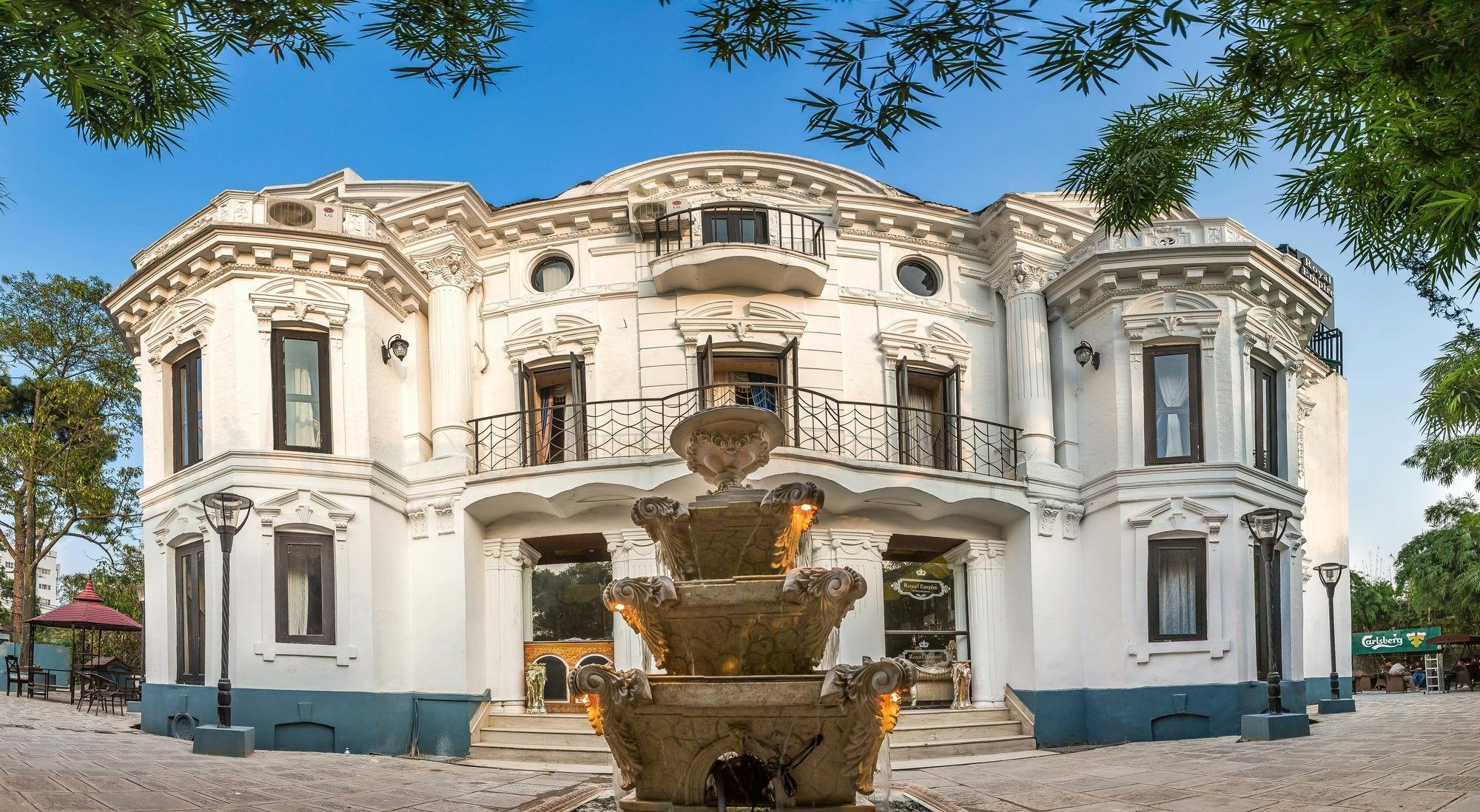 รอยัล เอ็มไพร์ บูทิก โฮเต็ล Hotel กาฐมาณฑุ ภายนอก รูปภาพ