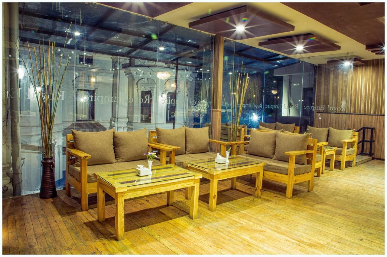 รอยัล เอ็มไพร์ บูทิก โฮเต็ล Hotel กาฐมาณฑุ ภายนอก รูปภาพ